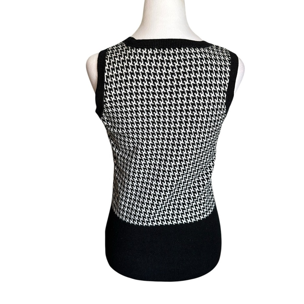 Guess Women's Black and White Sleeveless Top Size M - Picture 3 of 17